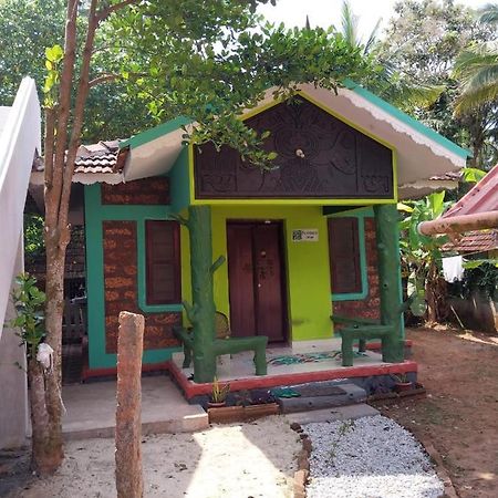 Hotel Cliff Garden à Varkala Extérieur photo